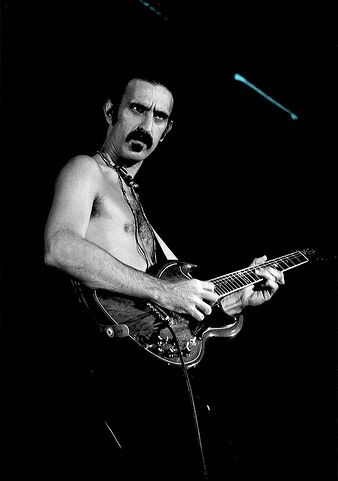 Zappa e sua SG.
