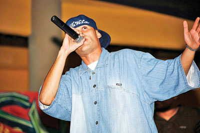 Vocalista cantando