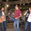 com Asaph Borba