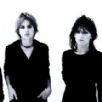 Elastica Hold Me Now