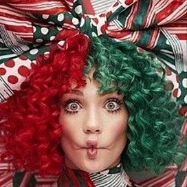 Everyday Is Christmas (Deluxe)